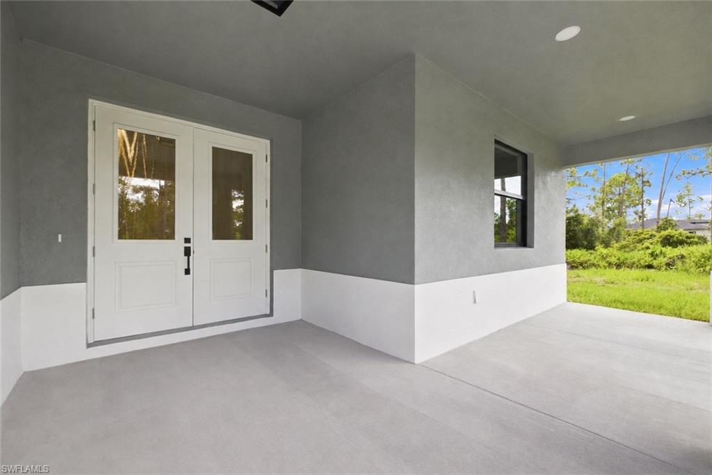 1214 Acacia Ave Property Photo 3