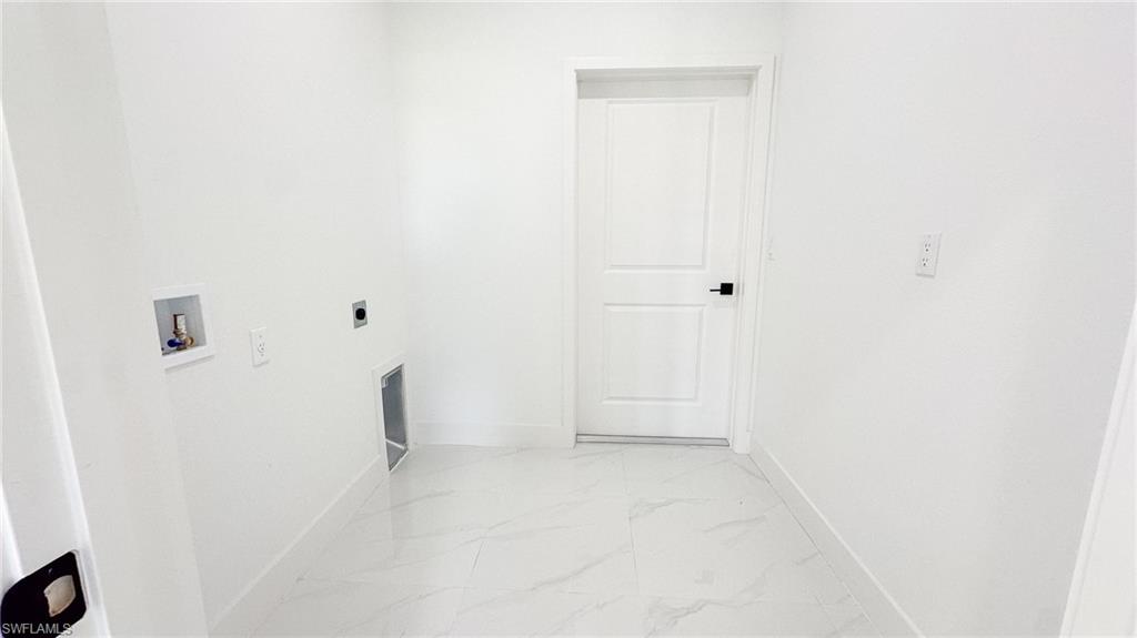 705 Avondale St E Property Photo 13