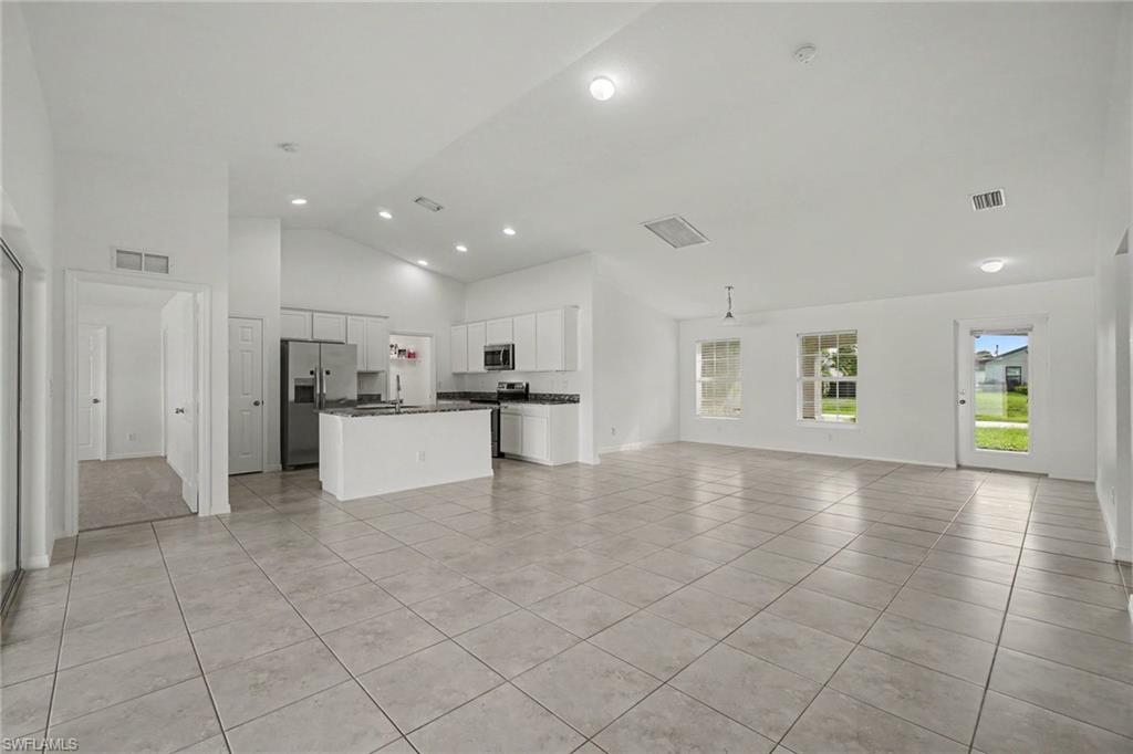 934 Nw 7th Ave Property Photo 6