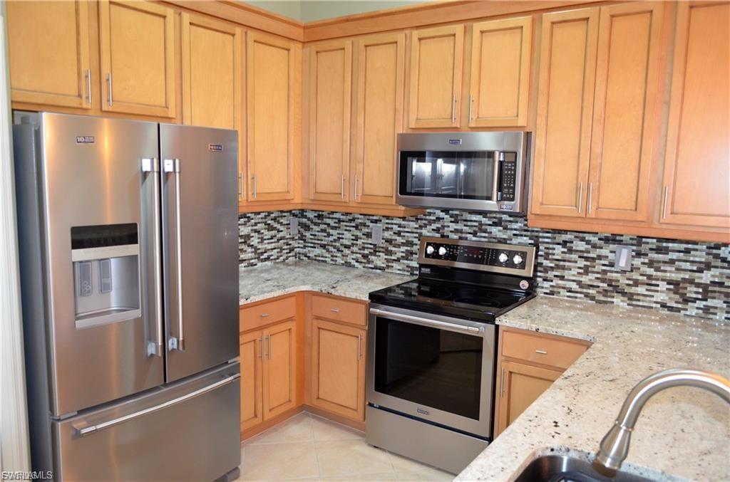 13215 Silver Thorn Loop 206 Property Photo 2