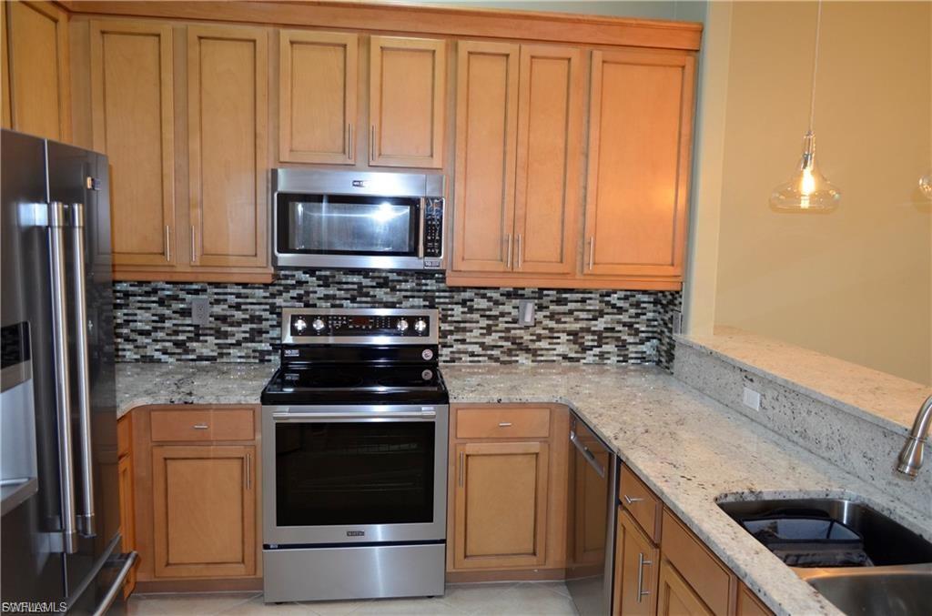 13215 Silver Thorn Loop 206 Property Photo 3