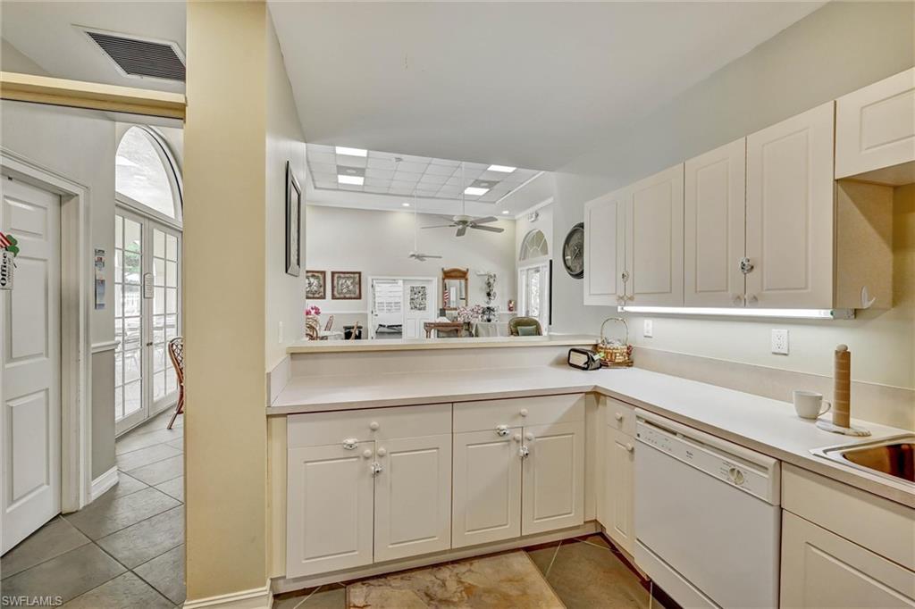15441 Bellamar Cir 1113 Property Photo 34