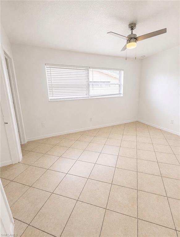 1310 Se 40th Ter 1a & 1b Property Photo 12