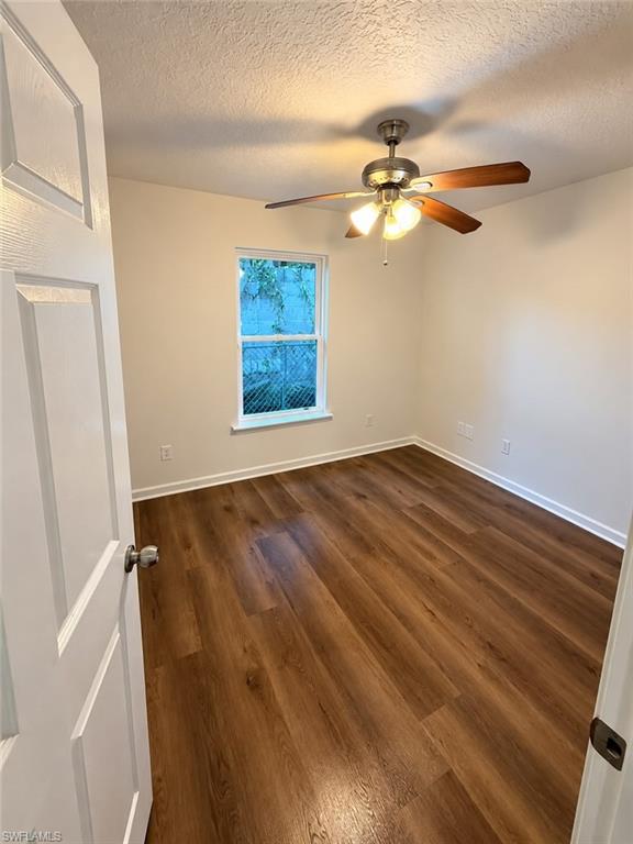 1128 Powhattan St Property Photo 8