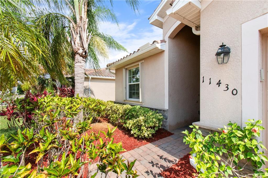 11430 Icarus Cir Property Photo 4