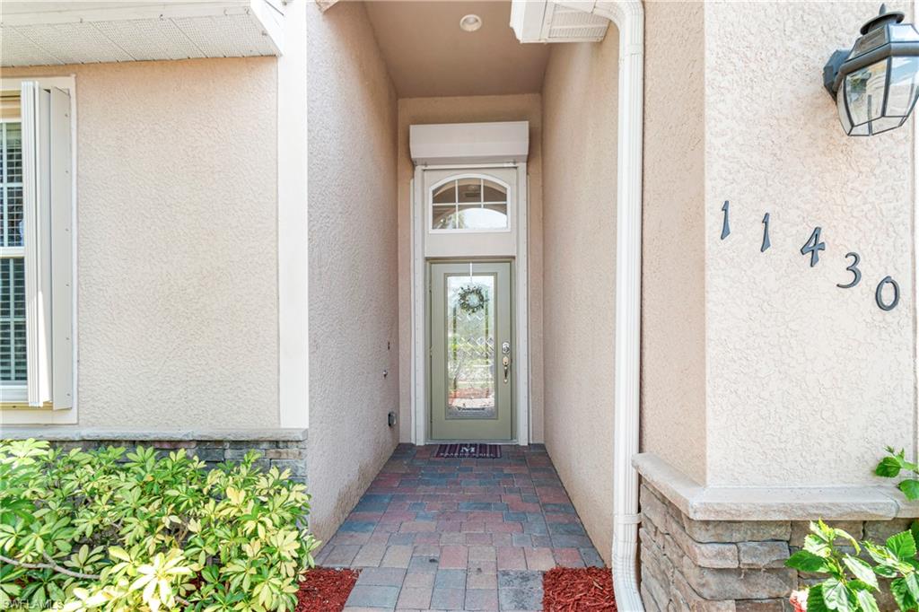 11430 Icarus Cir Property Photo 5