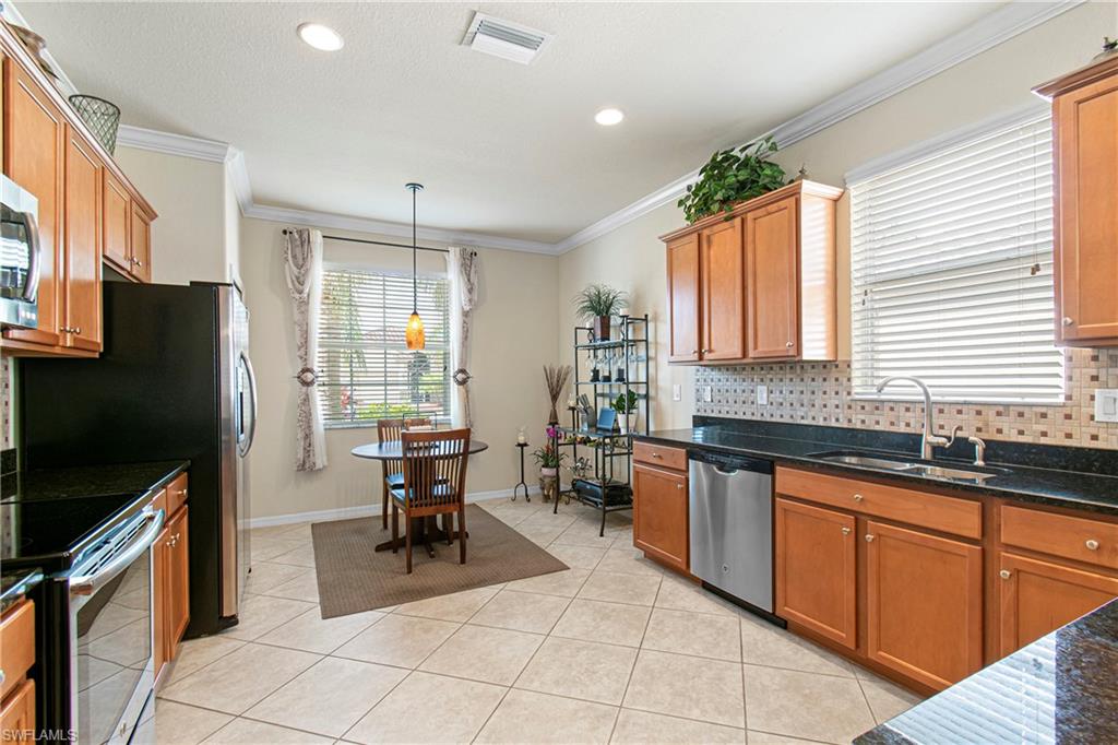 11430 Icarus Cir Property Photo 12