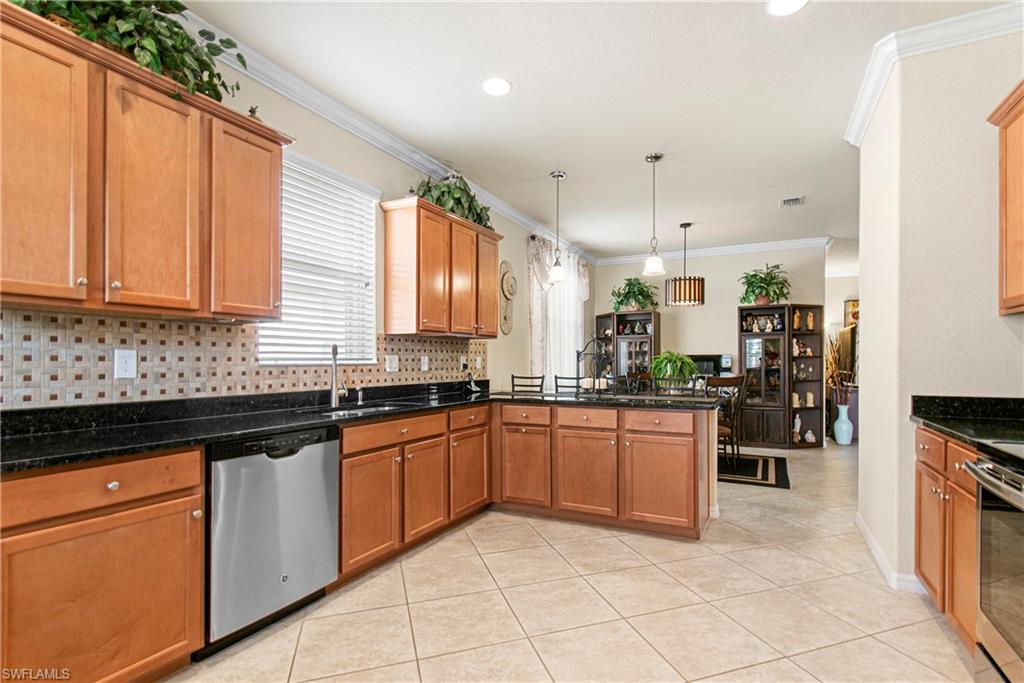 11430 Icarus Cir Property Photo 13