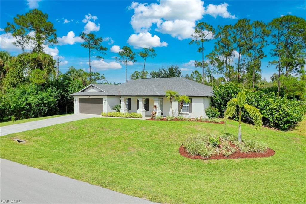 137 Napier Ave S Property Photo 2