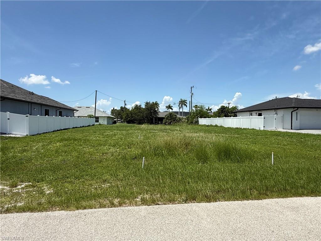 1621 Se 19th Ln Property Photo 2