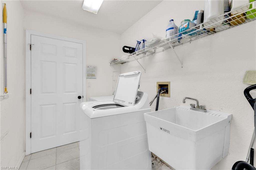 1352 Pine Siskin Dr Property Photo 13
