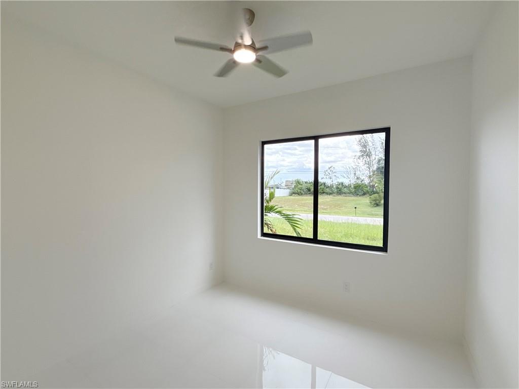 2418 Nw 25th St Property Photo 18