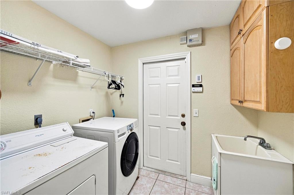 2138 Se 5th Pl Property Photo 22