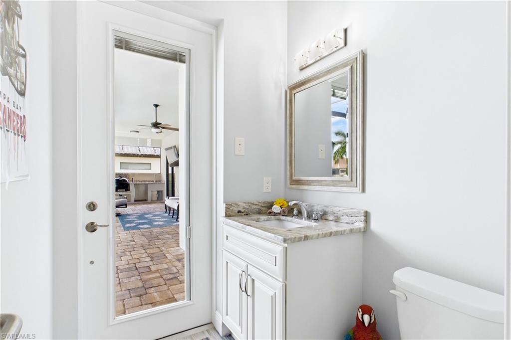 1909 Sw 45th St Property Photo 22