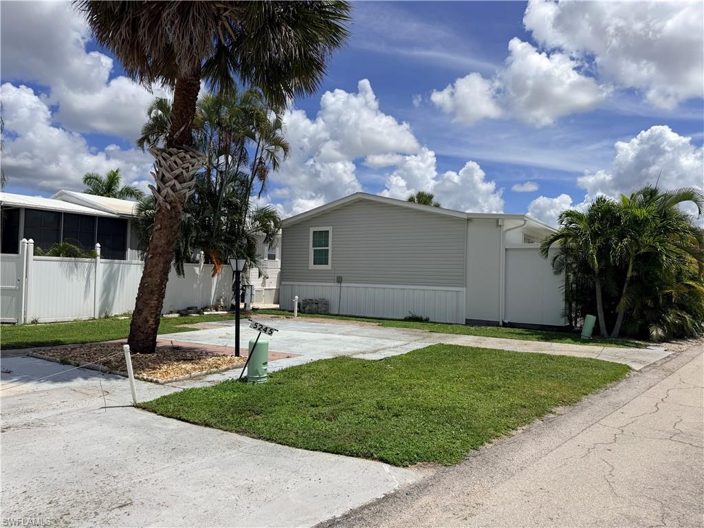 5245 White Sky Cir Property Photo 3