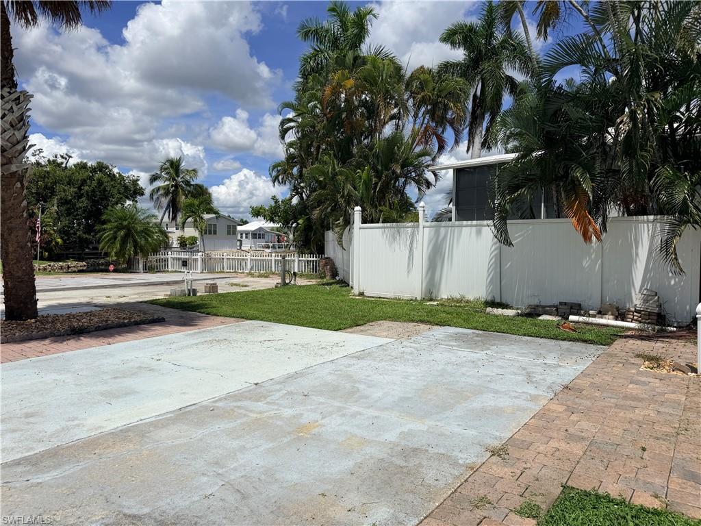 5245 White Sky Cir Property Photo 8