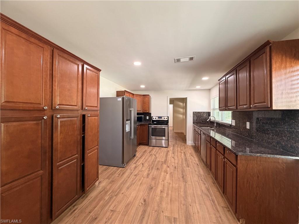 10621 Mcgregor Blvd Property Photo 39