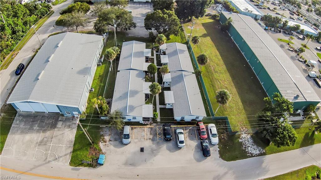 40 Willis Rd Property Photo 2