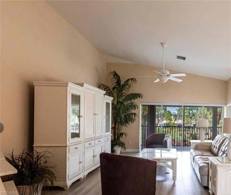 8451 Southbridge Dr 3 Property Photo 20