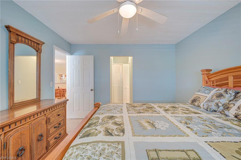 4940 Vincennes St 204 Property Photo 15