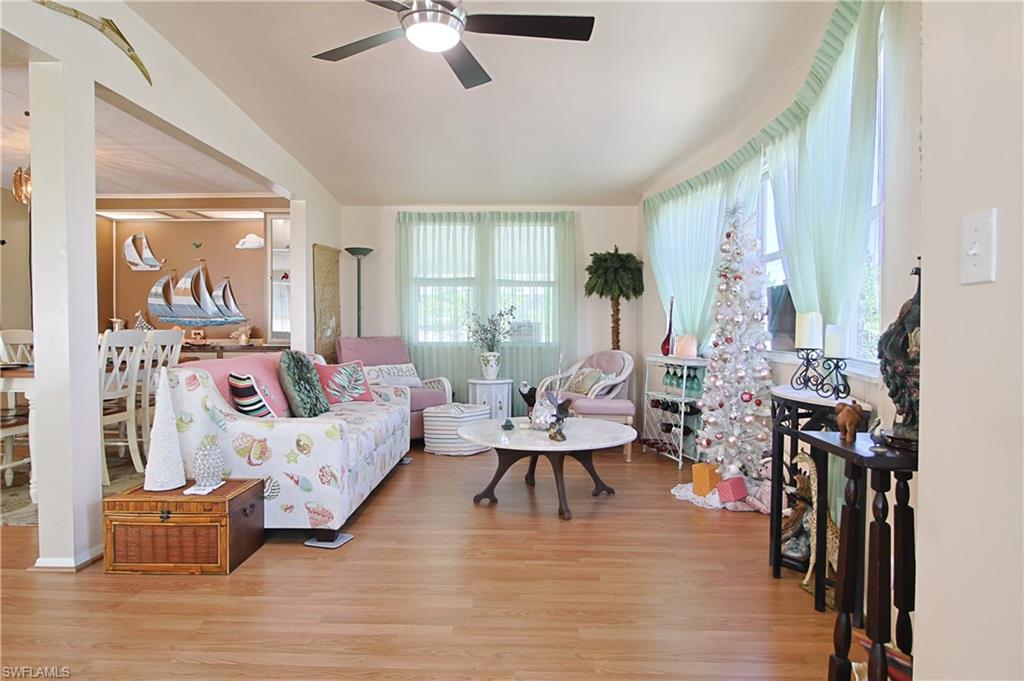4 Fig St Property Photo 3