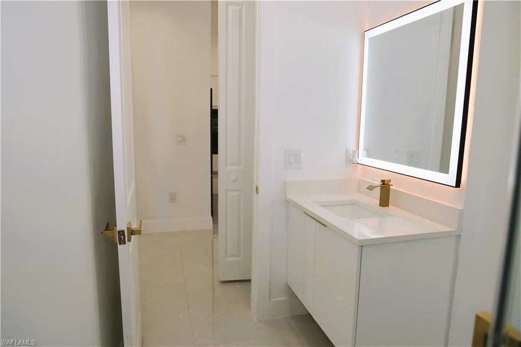 1214 Delores St E Property Photo 13