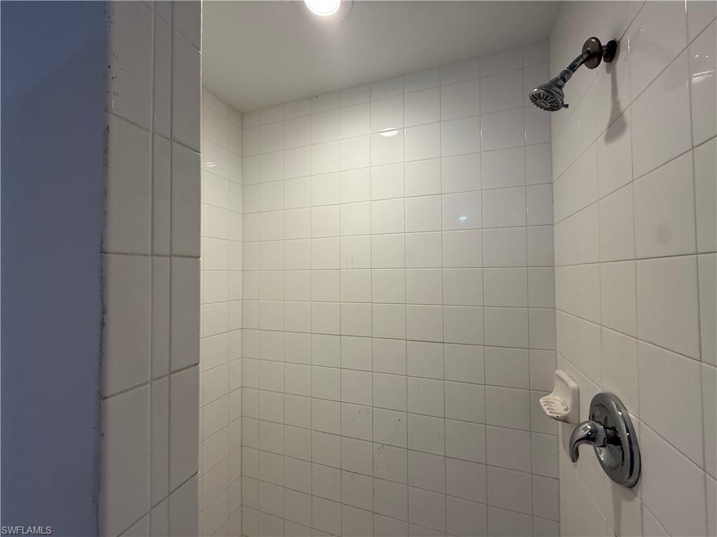 2712 25th St W Property Photo 26