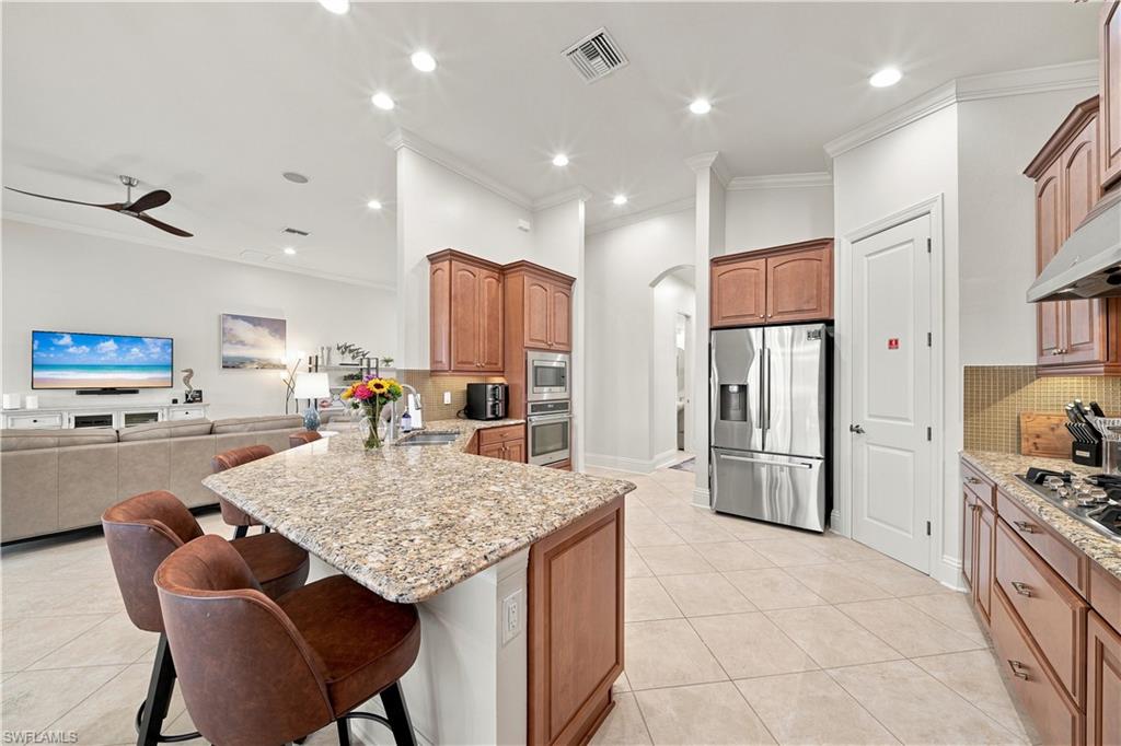 8888 Savona Ct Property Photo 9