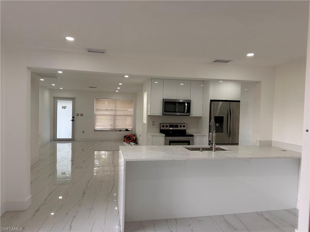 4562 Tennyson Dr Property Photo 1