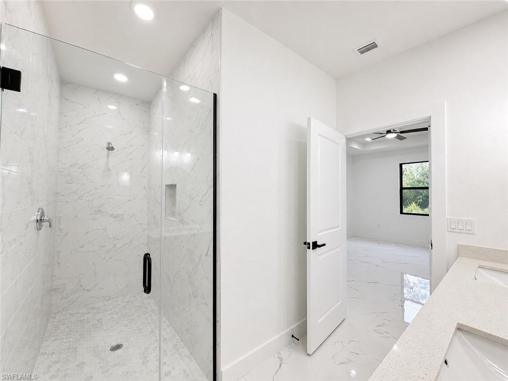 621 Greenbriar Blvd Property Photo 13