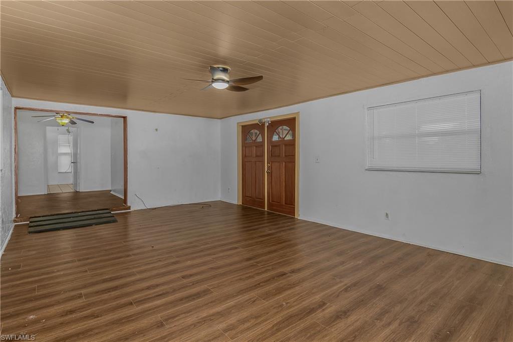 1121 Ne 11th Ter Property Photo 24