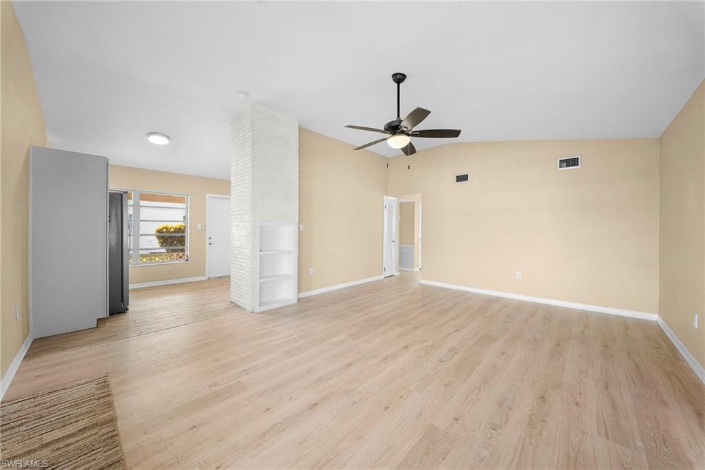 275 Lakeview Dr Property Photo 4