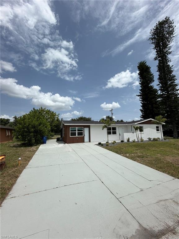 124 Andros St Property Photo 2