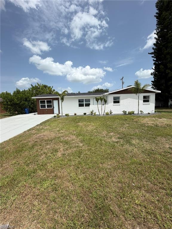 124 Andros St Property Photo 3