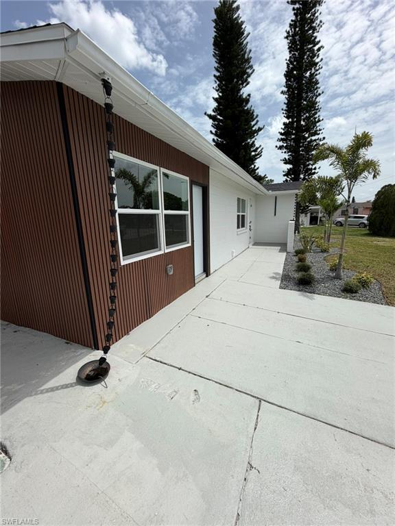 124 Andros St Property Photo 26