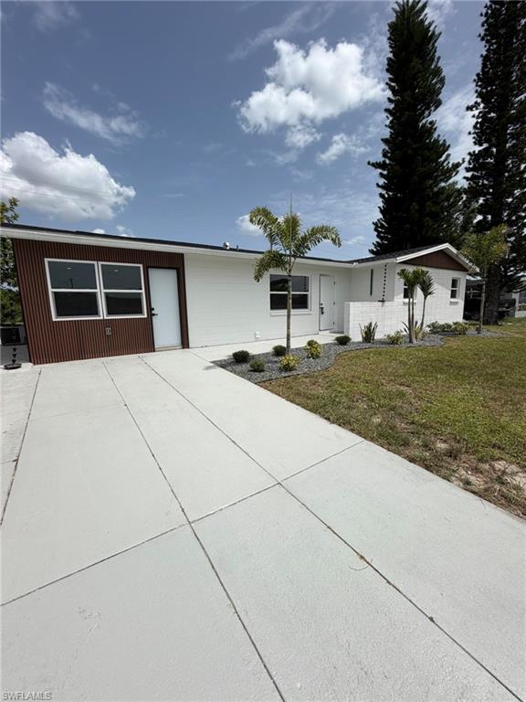 124 Andros St Property Photo 28