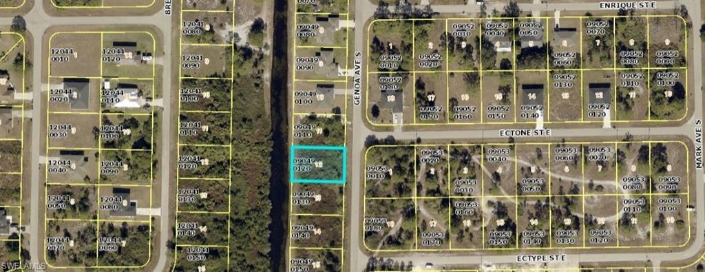 1022 Genoa Ave S Property Photo 2