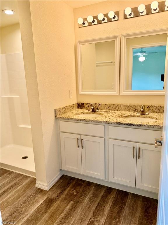 8007 Royal Ct Property Photo 21