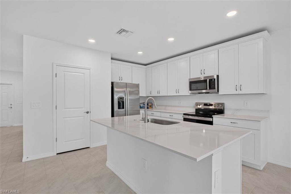243 Lakeside Breeze Way Property Photo 16