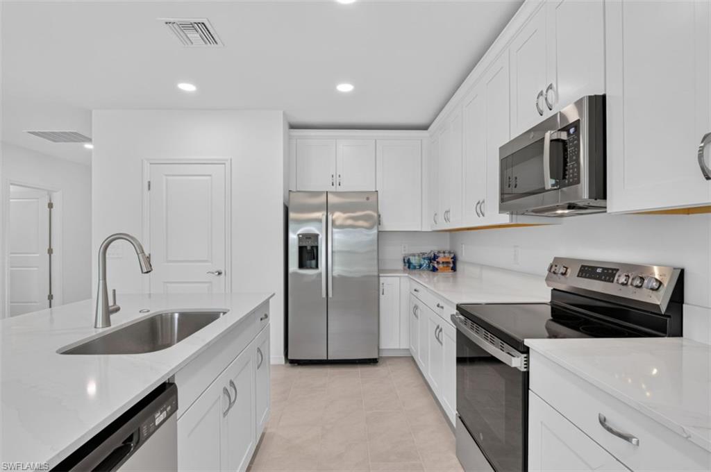 243 Lakeside Breeze Way Property Photo 20