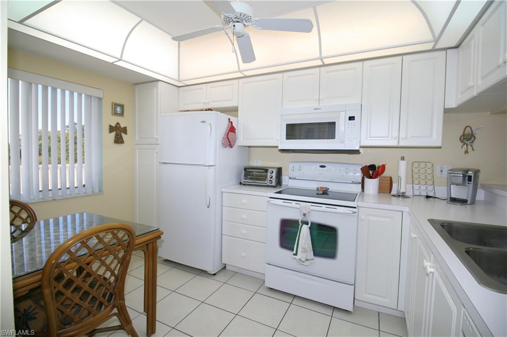 14931 Park Lake Dr 303 Property Photo 7