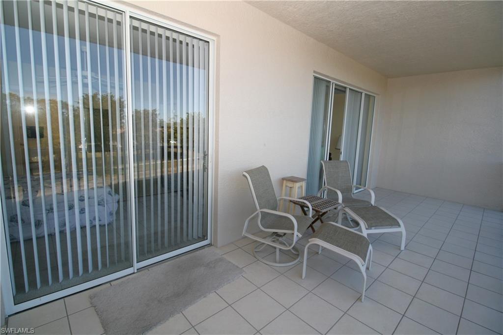 14931 Park Lake Dr 303 Property Photo 28