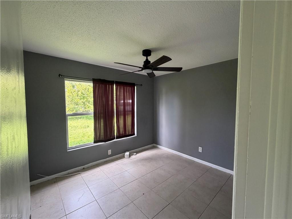 1123 Joel Blvd Property Photo 8
