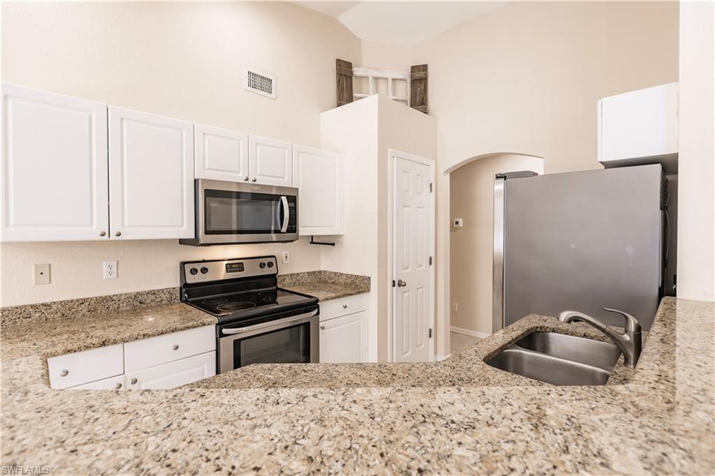 2107 Sw 30th Ter Property Photo 12