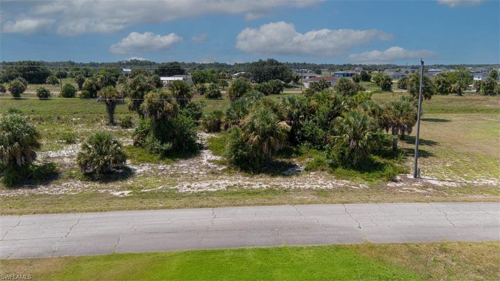 1396 Jay Ter Property Photo 4
