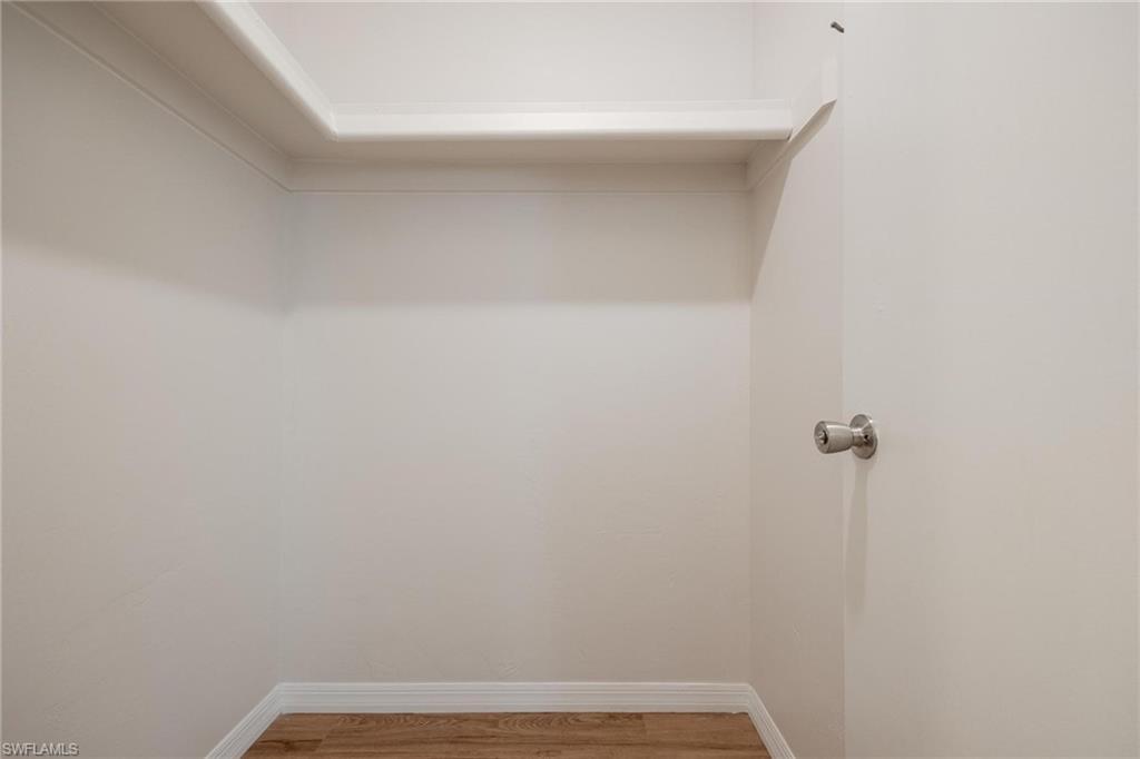 13830 5th St Property Photo 11