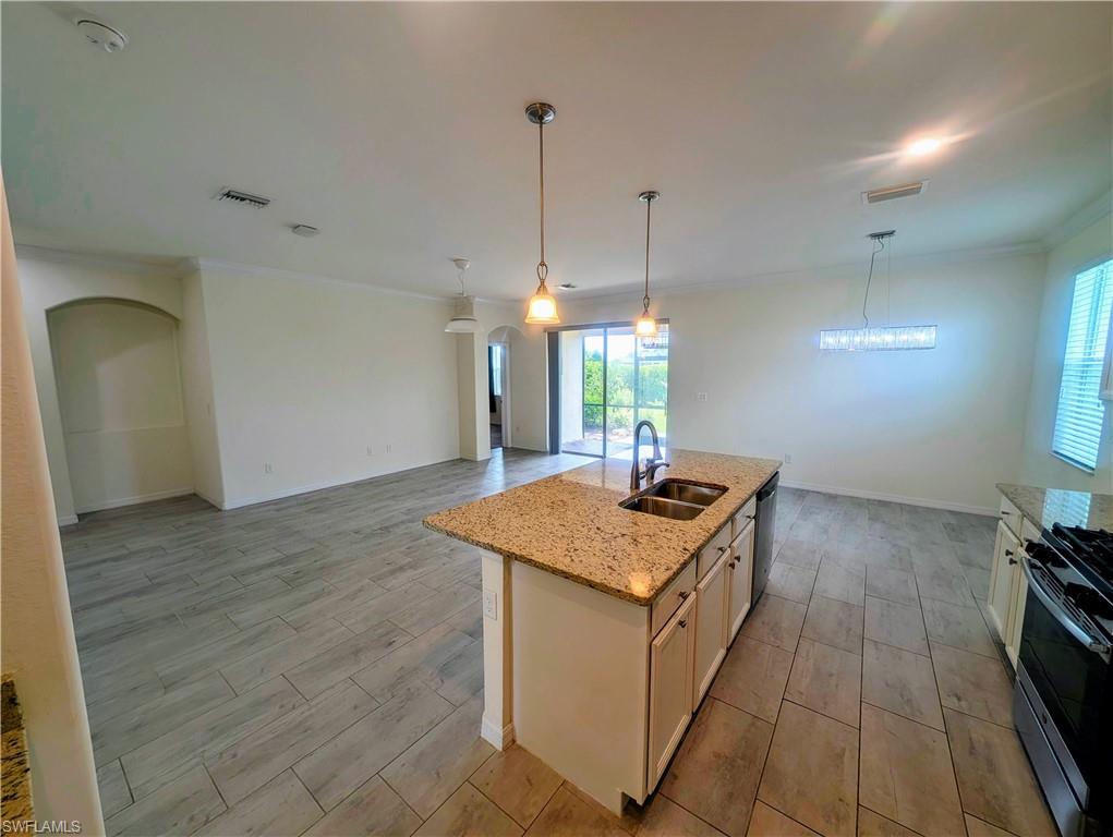 17501 Timberline Pkwy Property Photo 8