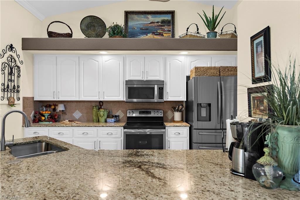 17150 Sarong Ln Property Photo 14