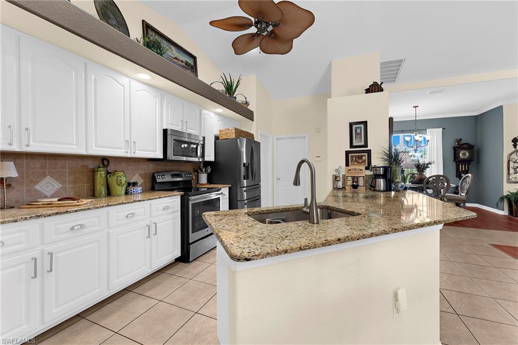 17150 Sarong Ln Property Photo 16