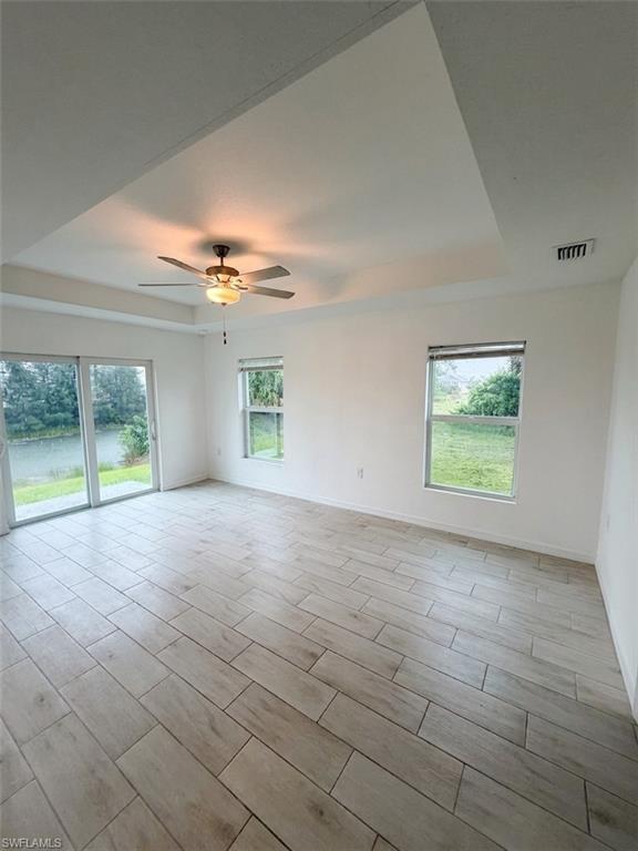 1825 Ne 36th Ln Property Photo 10